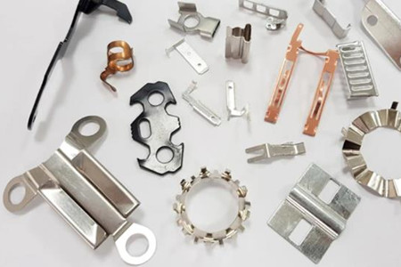 五金彈片的材料如何選擇？這份指南請(qǐng)收好！